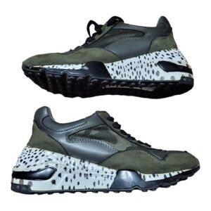 Steve Madden Size 8 Bena Wedge Green Camo Sneakers